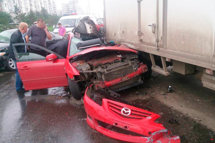 Очередная страшная авария в Красноярске снова унесла жизни двух девушек