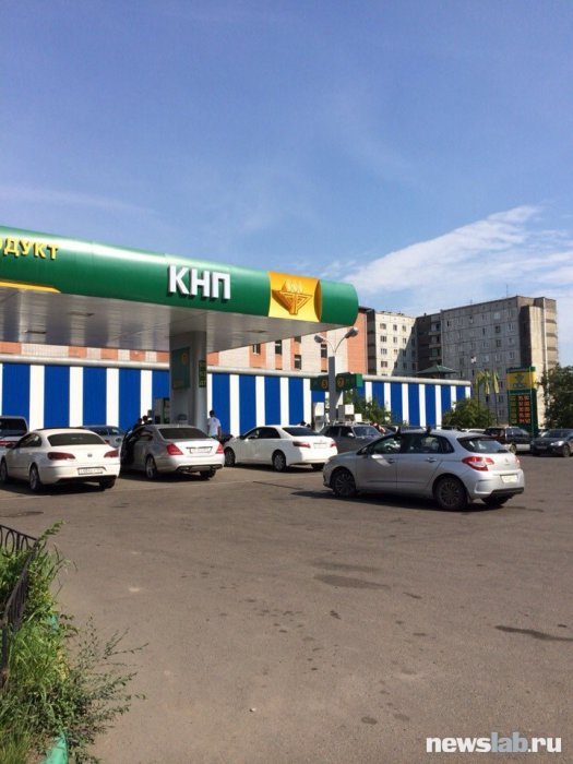 В Красноярске снова подешевел бензин