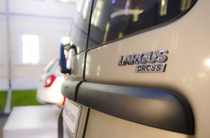 Новое лицо АвтоВАЗа: Largus Cross и Kalina Cross