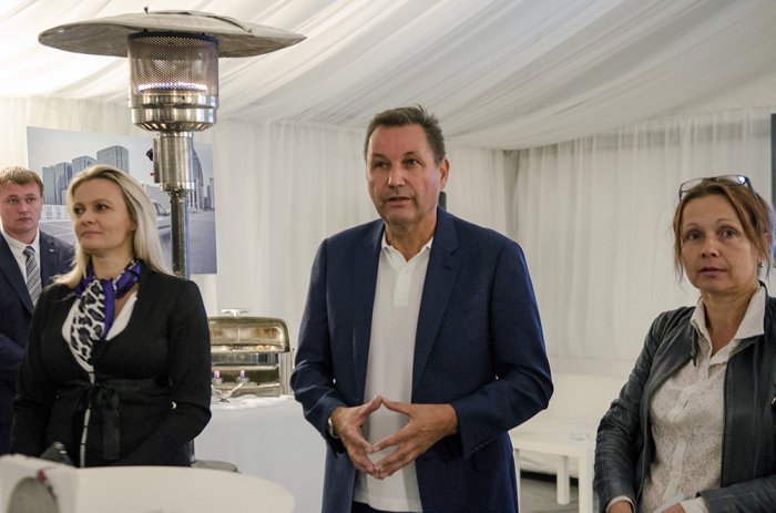 Новое лицо АвтоВАЗа: Largus Cross и Kalina Cross