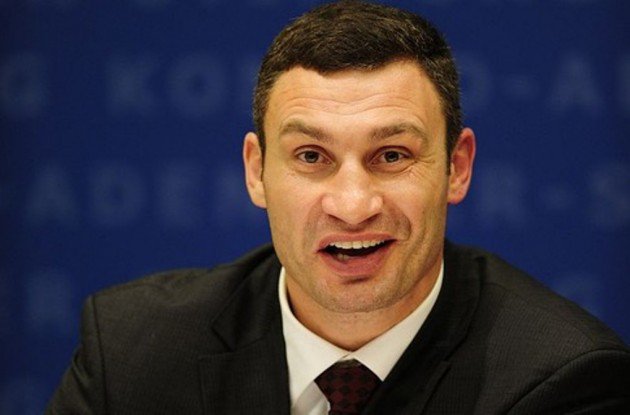 Украинскую стену могут построить не только лишь все. Якобы мы