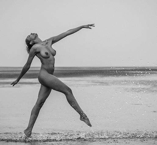 Девушки бывают разные