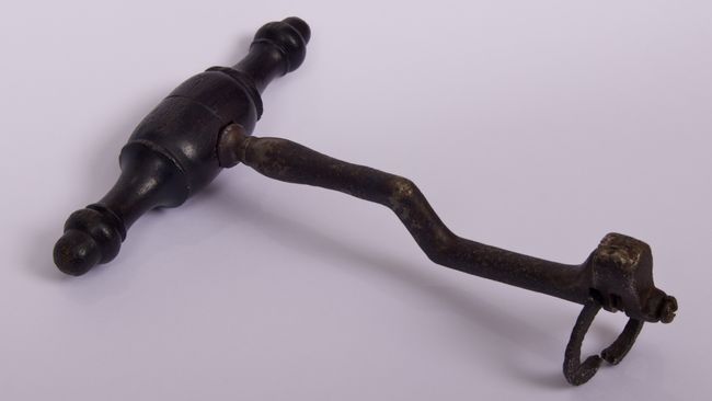 Стоматологические инструменты из прошлого