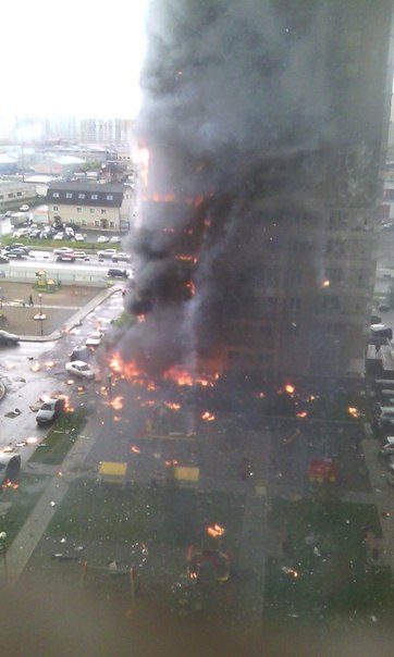 На ул. Шахтеров горит многоэтажка (17:34 - пожар локализован)