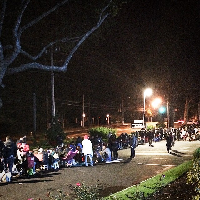 Люди гибнут за айфон