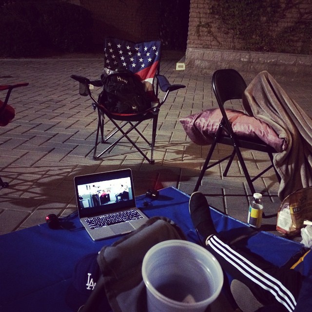 Люди гибнут за айфон