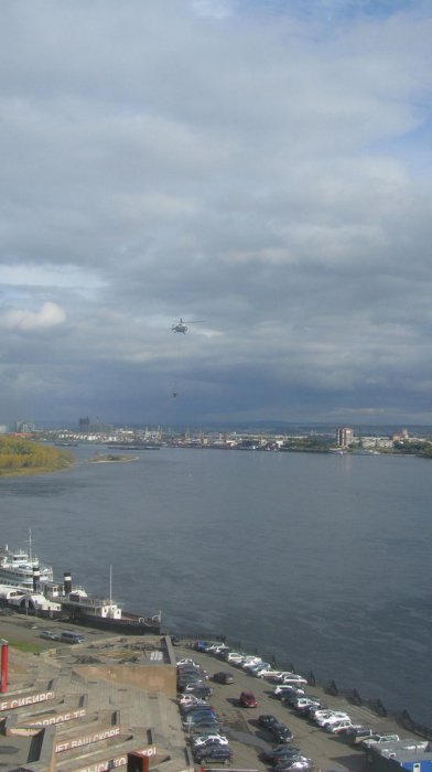 На ул. Шахтеров горит многоэтажка (17:34 - пожар локализован)