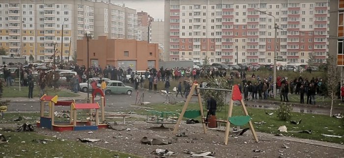 На ул. Шахтеров горит многоэтажка (17:34 - пожар локализован)