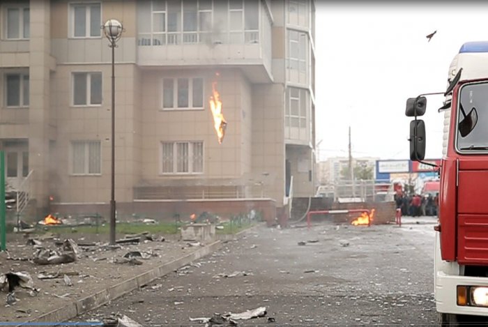 На ул. Шахтеров горит многоэтажка (17:34 - пожар локализован)