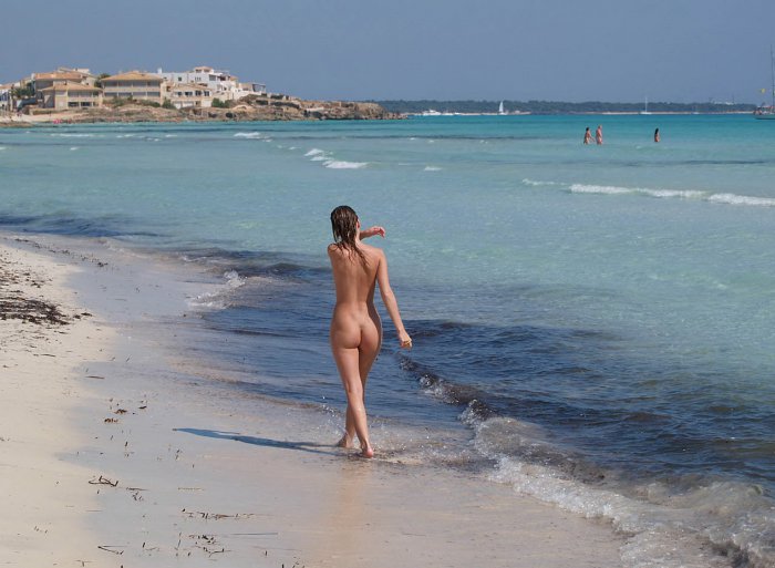 Девушки бывают разные