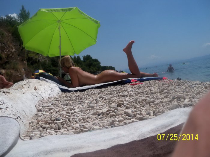 Девушки бывают разные