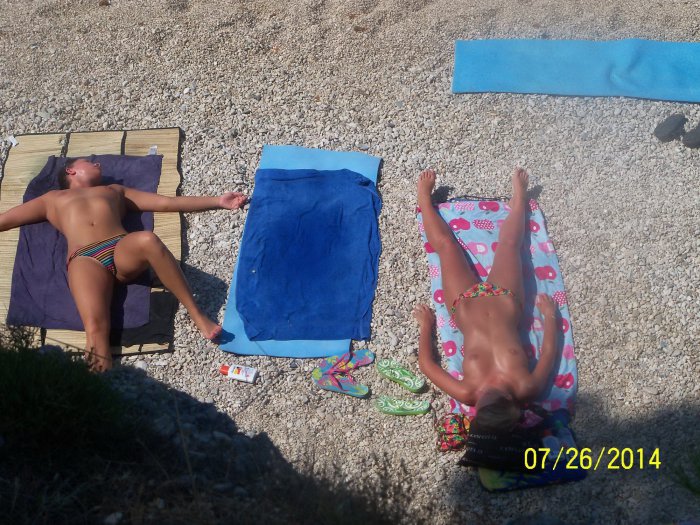 Девушки бывают разные