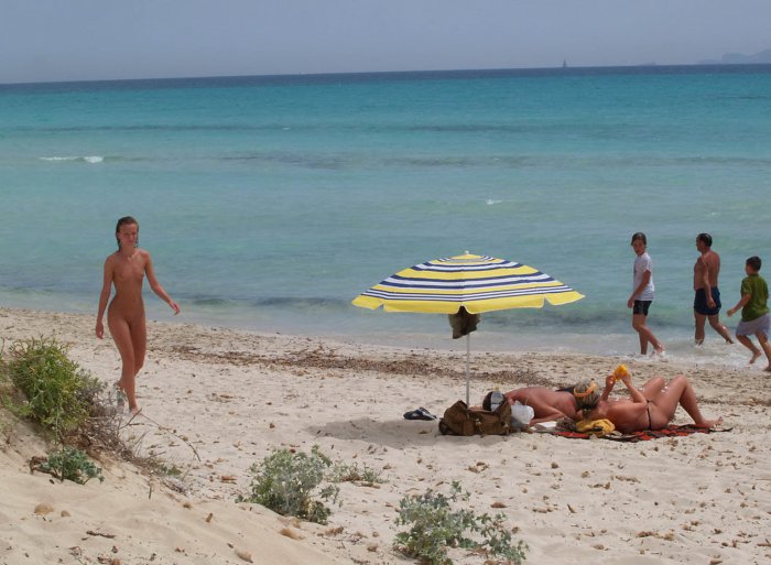 Девушки бывают разные