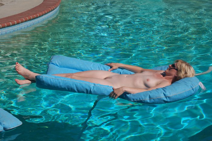 Девушки бывают разные