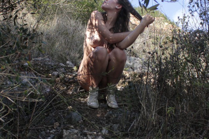 Девушки бывают разные