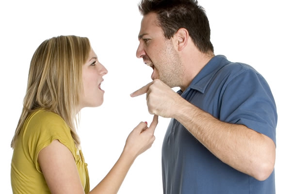 Нашел в комнате у сына шприц и колеса