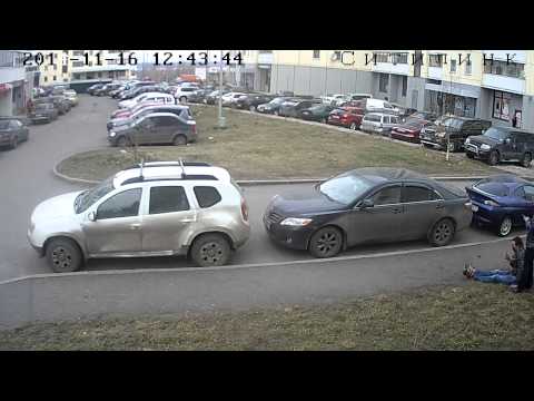 Выдавливать глаза и ломать кости друг другу