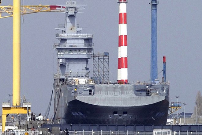 Вертолетоносец "Мистраль" был ограблен: Минобороны Франции пока не решилось обвинить Россию Вертолетоносец "Мистраль" был ограблен: Минобороны Франции пока не решилось обвинить Россию