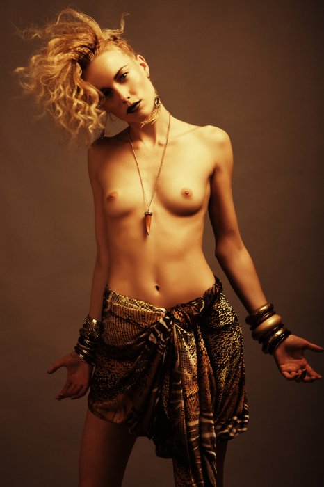 Девушки бывают разные