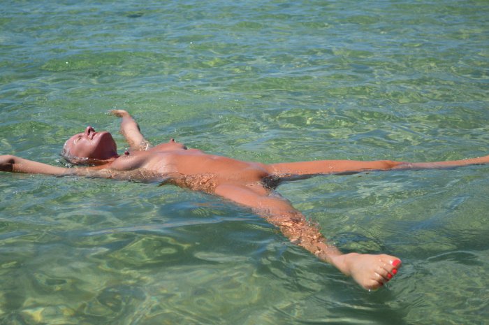 Девушки бывают разные