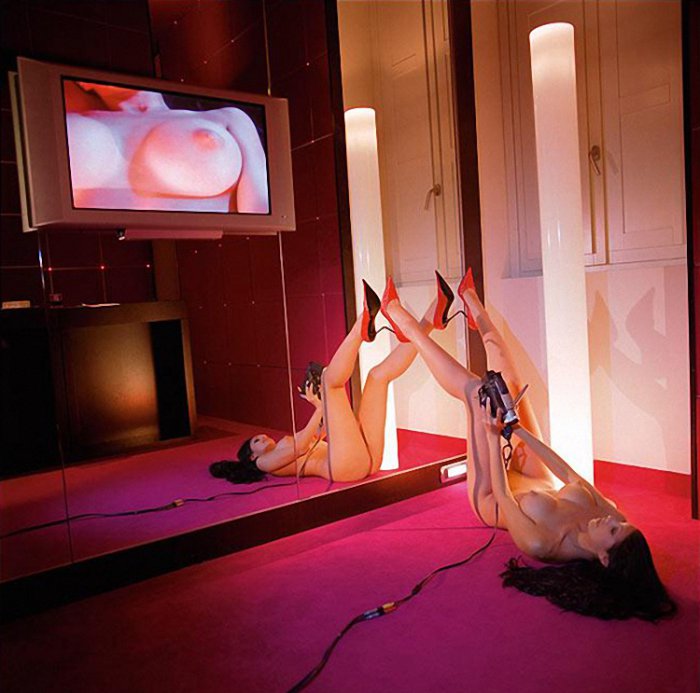 Девушки бывают разные