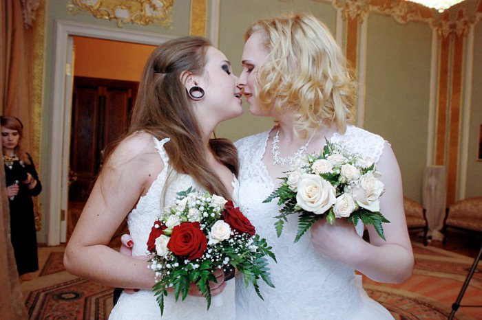 Как бы первый однополый брак в РФ?