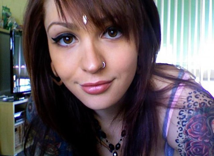 Девушки бывают разные