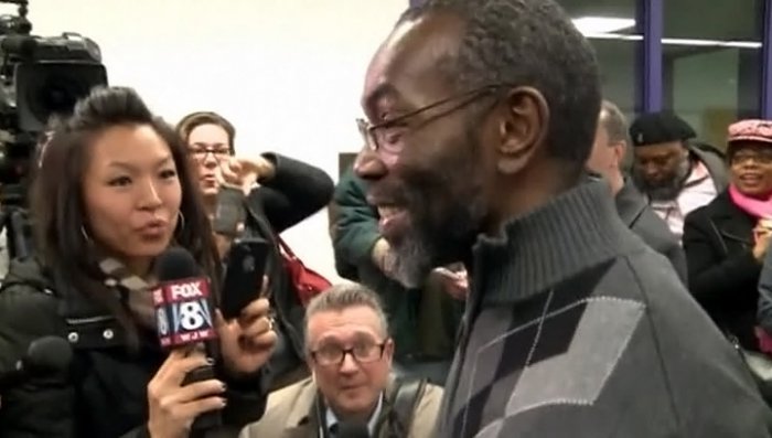 В США после 39 лет тюрьмы вышел на свободу невиновно осужденный, дело против которого сфабриковали детективы