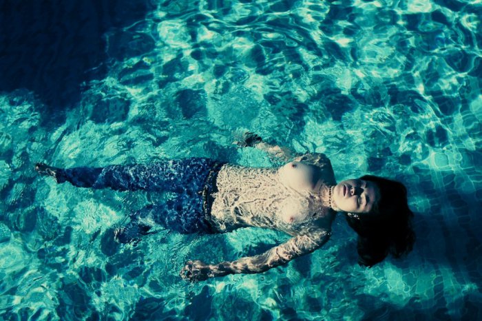 Девушки бывают разные