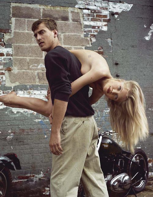 Девушки бывают разные