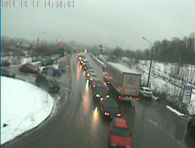 Финны устремились в РФ за едой, водкой и бензином Финны устремились в РФ за едой, водкой и бензином