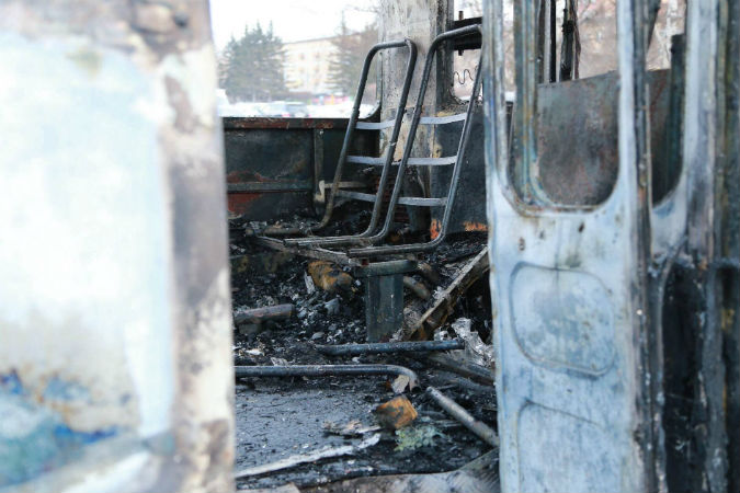 В Красноярске на перекрёстке проспекта Мира и улицы Профсоюзов горит автобус