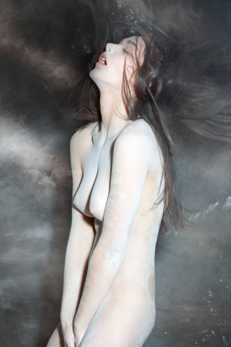 Девушки бывают разные