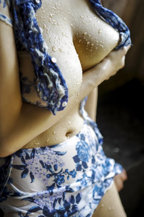 Девушки бывают разные