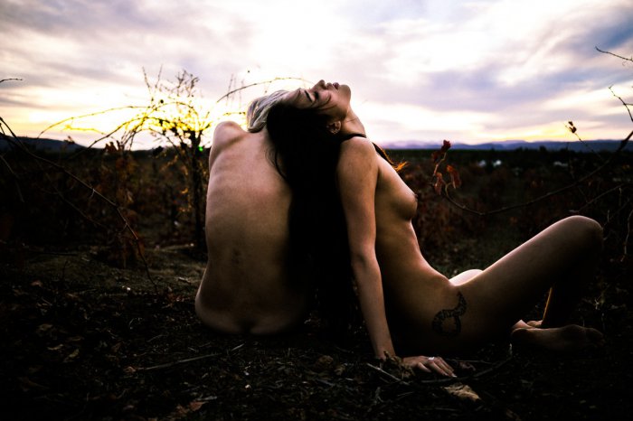 Девушки бывают разные