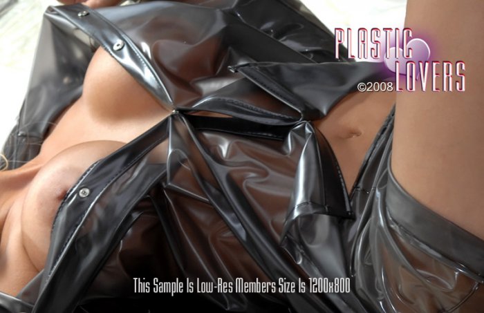 Девушки (18+)