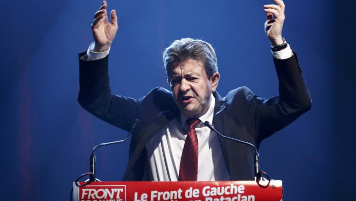 Депутат Европарламента предложил Меркель "закрыть рот"