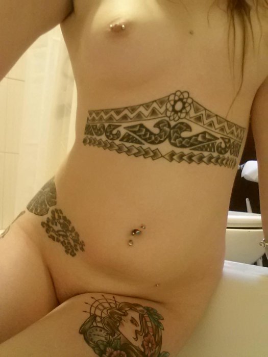 Девушки бывают разные