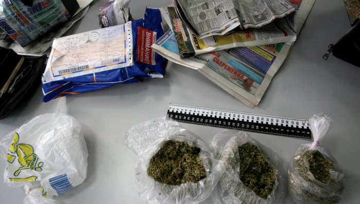 Правительство включило "спайсы" в перечень запрещенных веществ