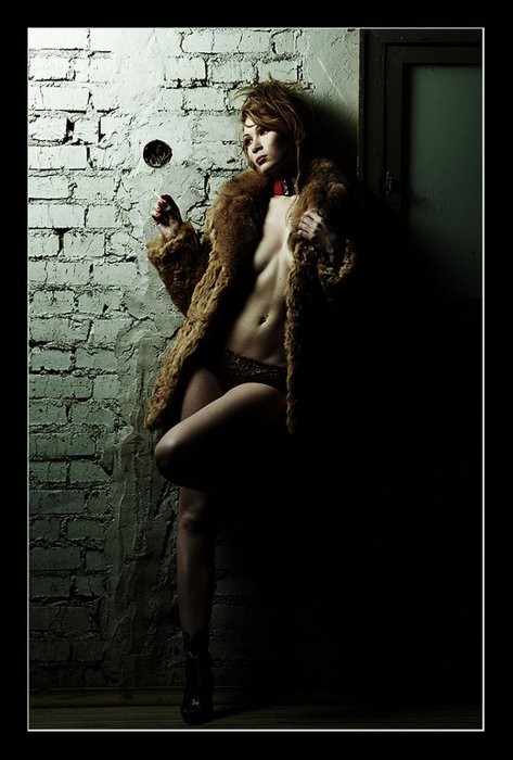 Девушки (18+)