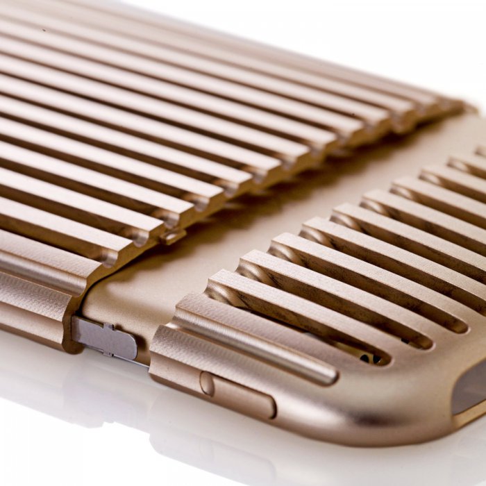 Достойный чехол для iPhone 6