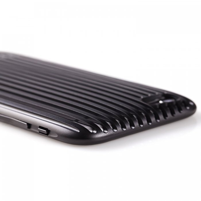 Достойный чехол для iPhone 6