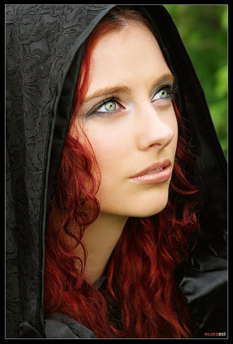 Девушки (18+)