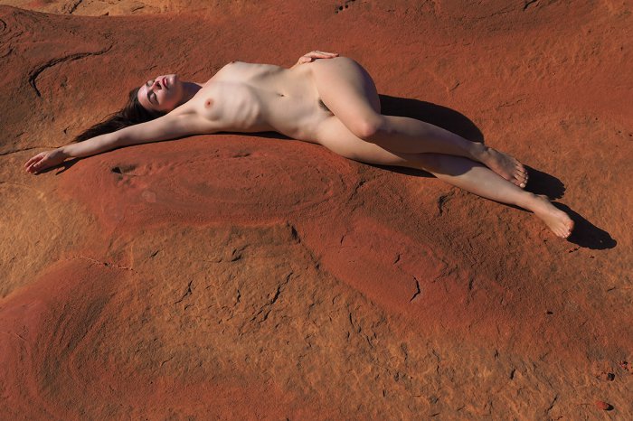 Девушки бывают