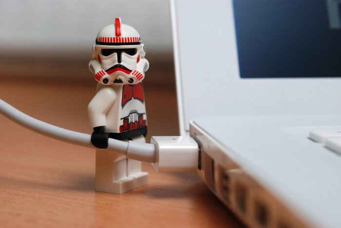 Лайфхакеры рапортуют: LEGO и Apple совместимы!