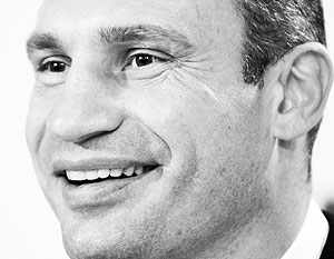 Кличко: Зеленая вода в домах киевлян соответствует всем нормам