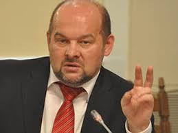 Архангельский губернатор Орлов втрое поднял себе зарплату - это "гарантированная оплата труда"