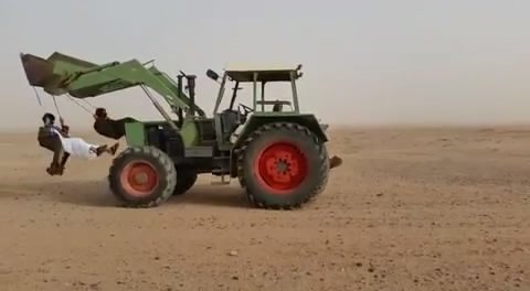 Трактор, как качели