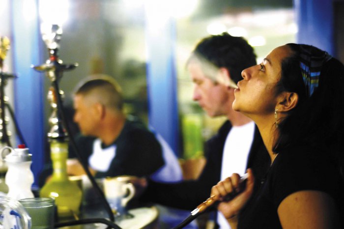 Курение кальянов в кафе и ресторанах могут запретить