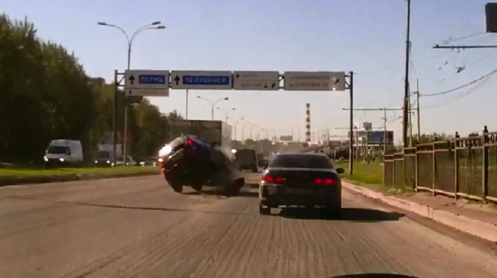 Подборка - Канализационные катапульты (Люк подбросил)